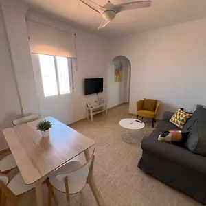 https://tico-mara-en-la-playa-victoria.es-andalucia.com